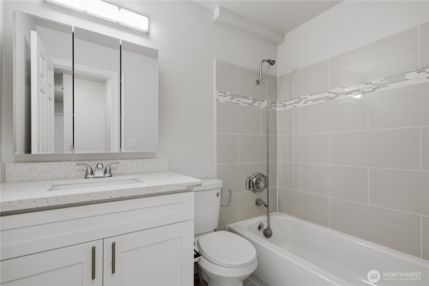 321 Bellevue Way 203 Property Photo 15