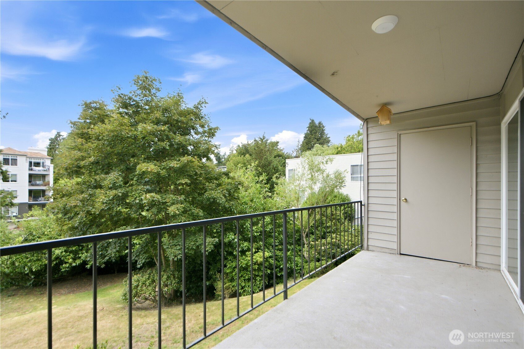 321 Bellevue Way 203 Property Photo 16