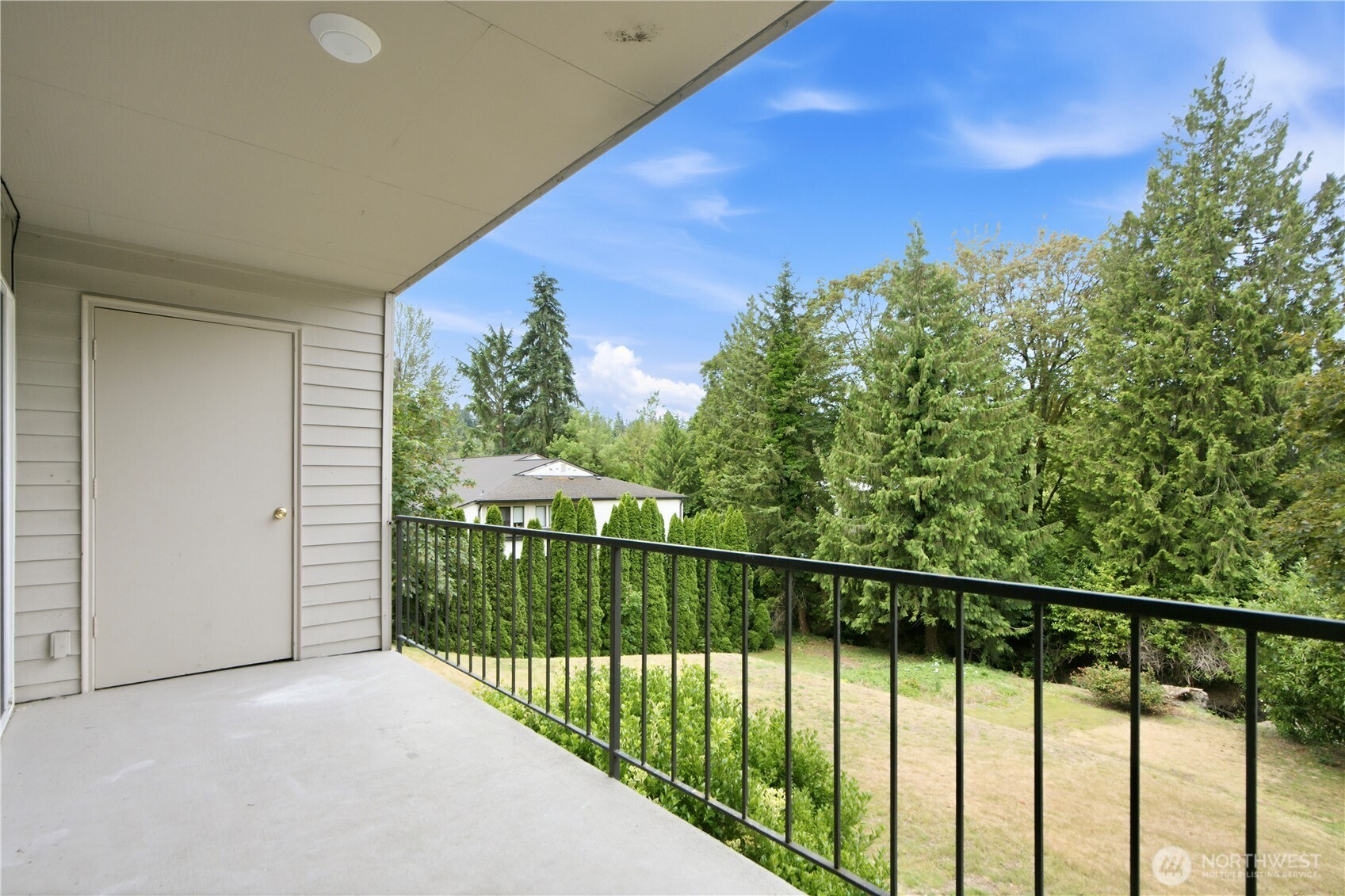 321 Bellevue Way 203 Property Photo 17