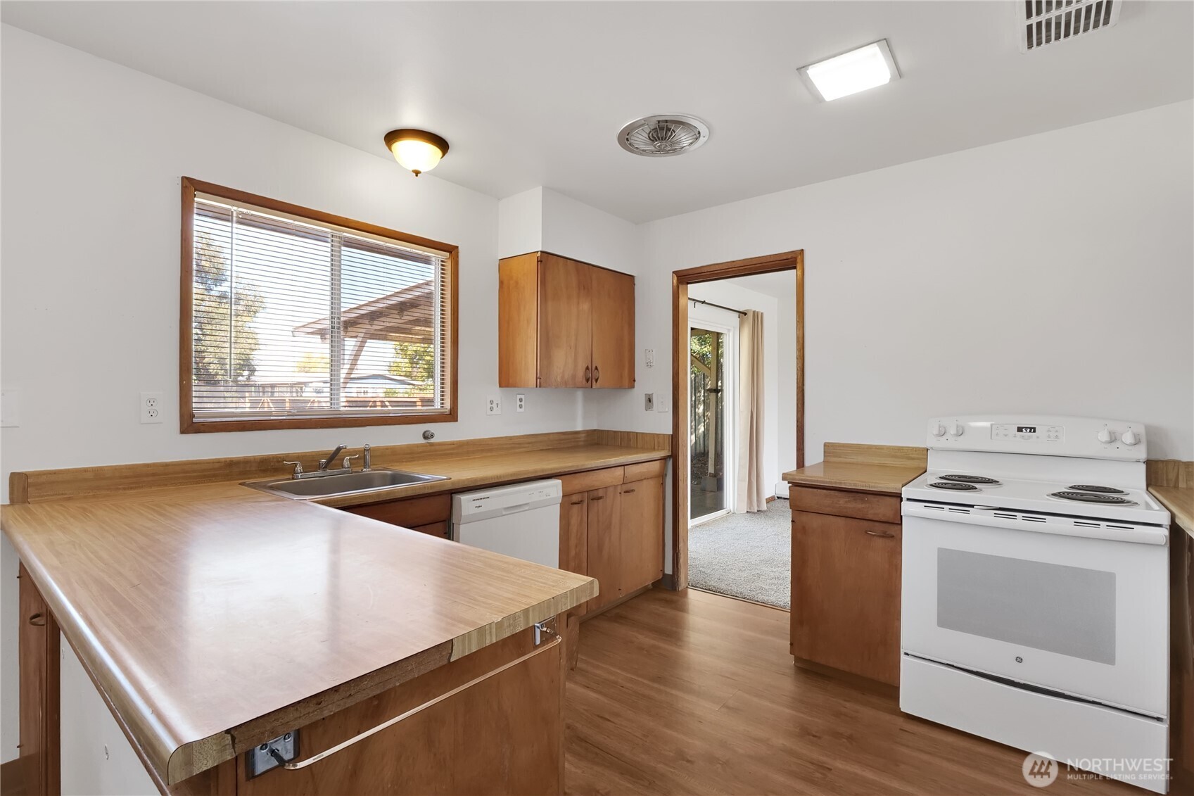 9023 Mcconnell Drive A Property Photo 14
