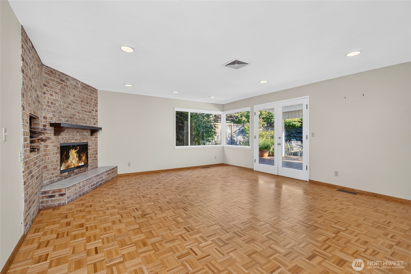 1455 Nw 188th Street Property Photo 6