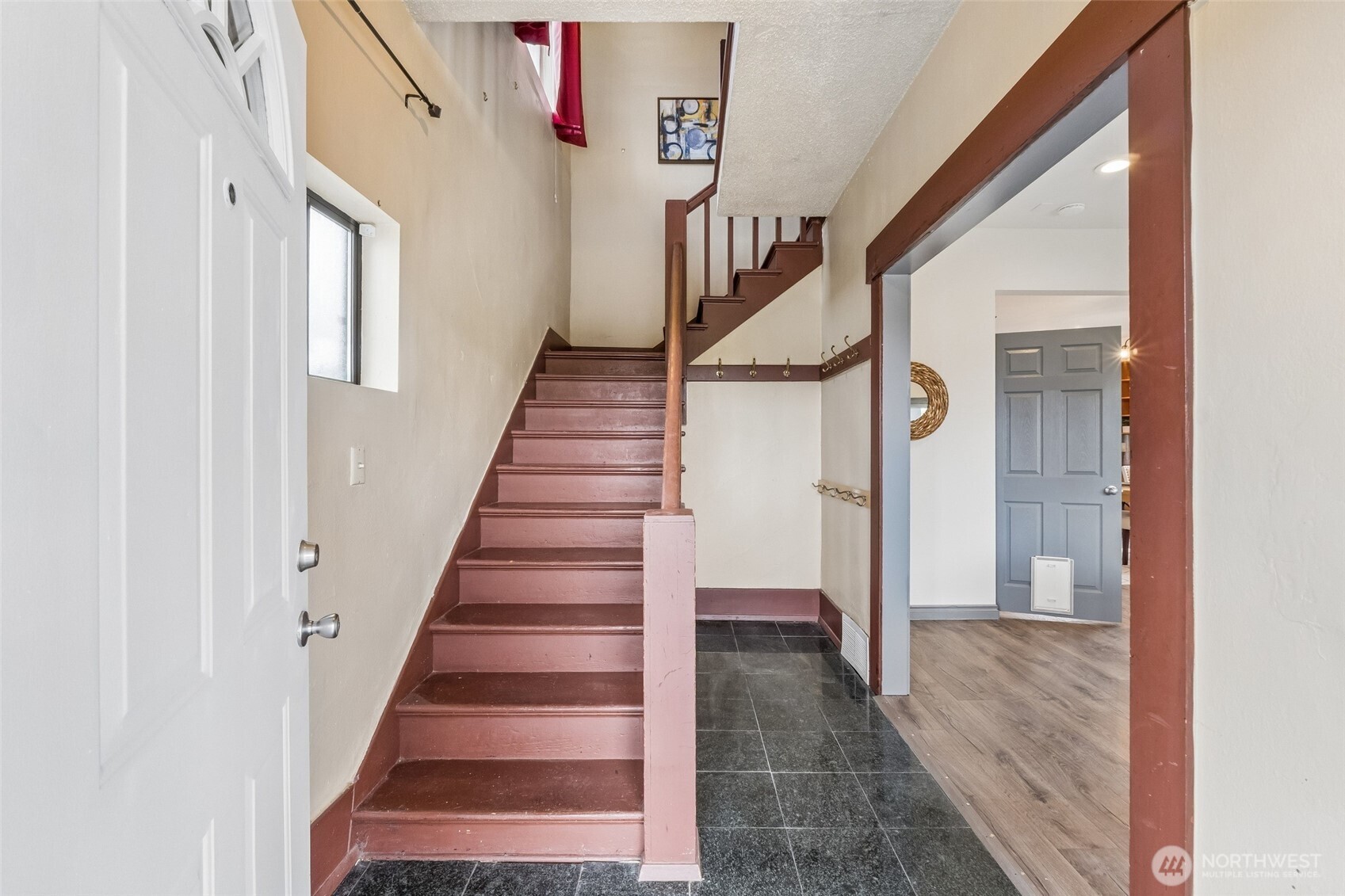 4808 S Othello Street Property Photo 5
