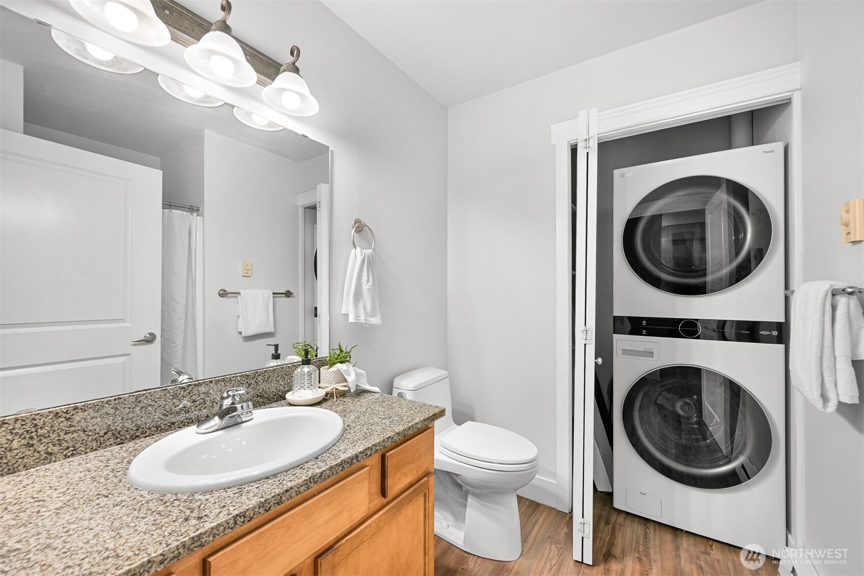 1015 Railroad Avenue 418 Property Photo 30