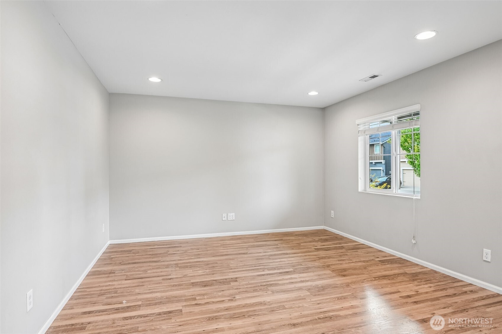 18827 105th Avenue Ct Property Photo 7