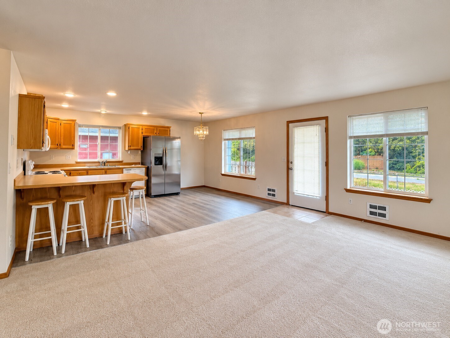 184 S Narwhal Loop Property Photo 7