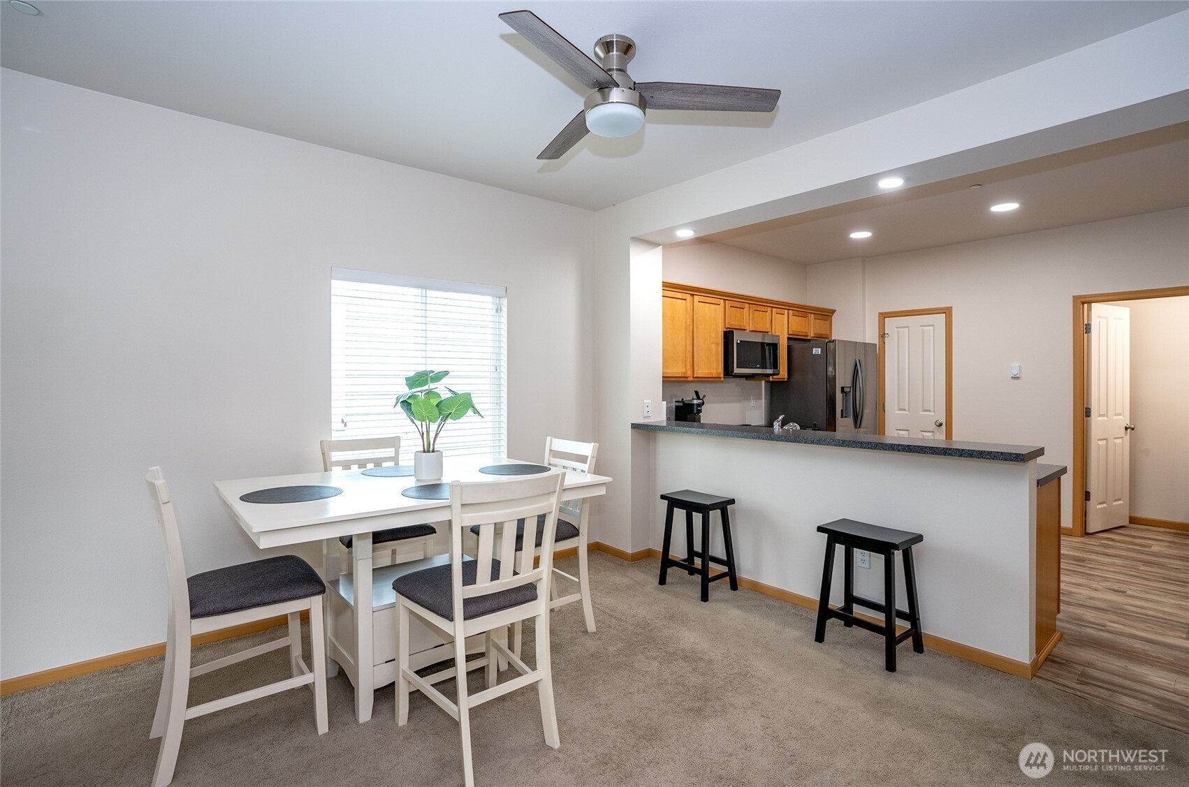 6041 Illinois Lane B Property Photo 6