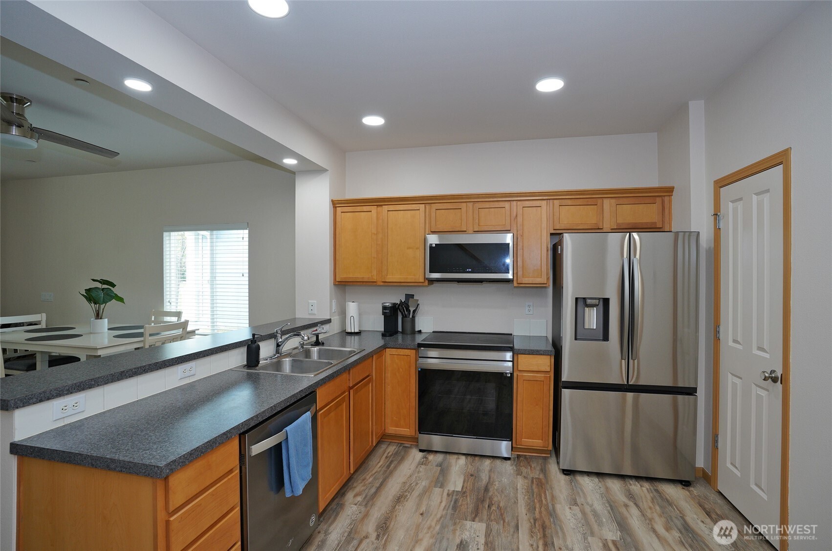 6041 Illinois Lane B Property Photo 10