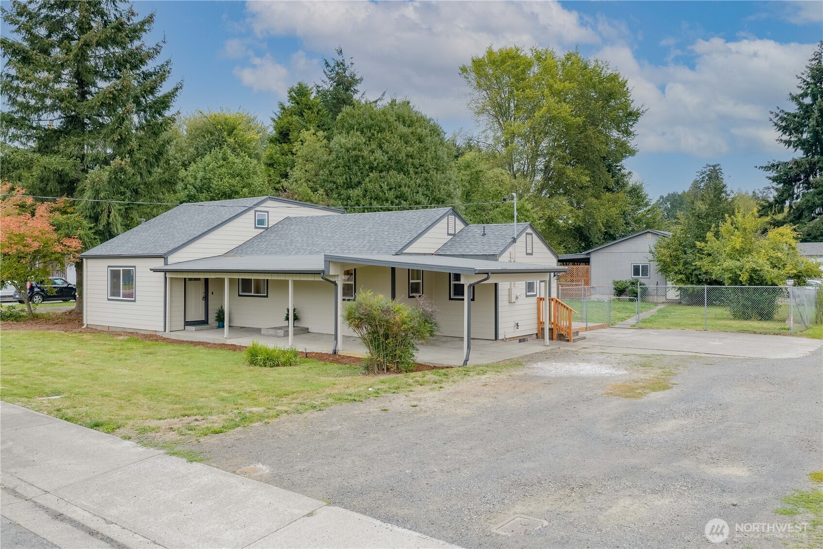 2624 48th Avenue Property Photo 3
