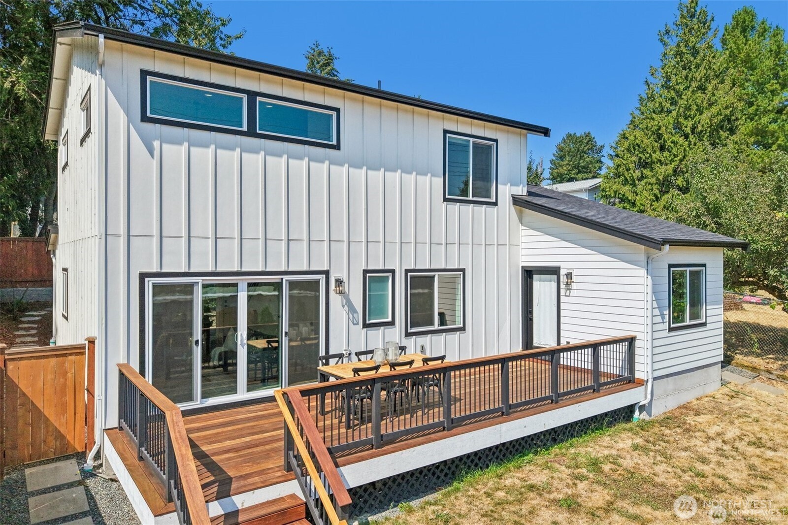 12038 N Park Avenue Property Photo 2