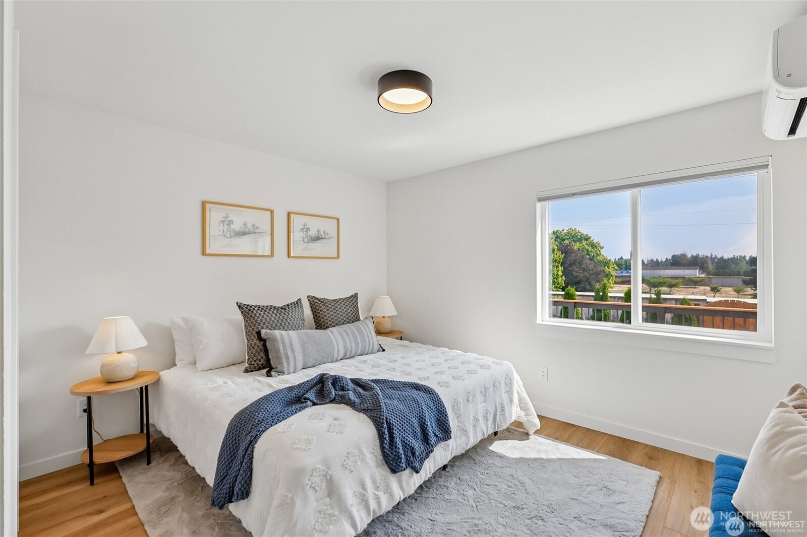 12038 N Park Avenue Property Photo 12