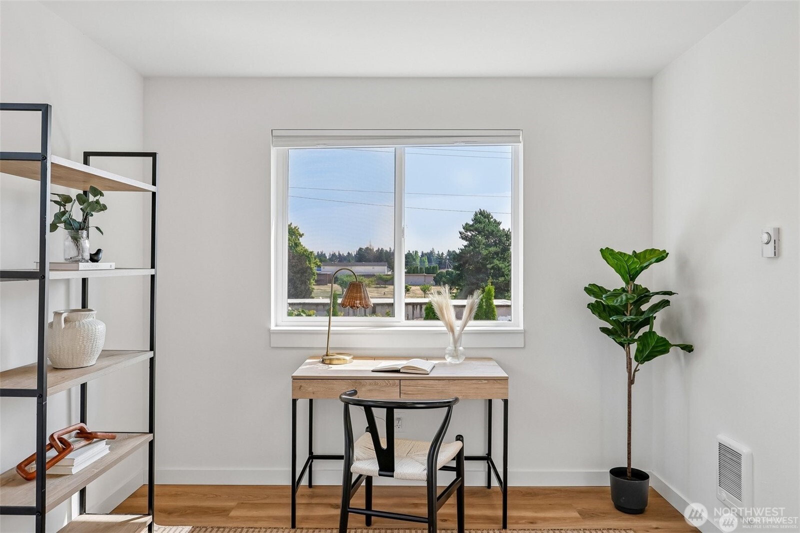 12038 N Park Avenue Property Photo 17