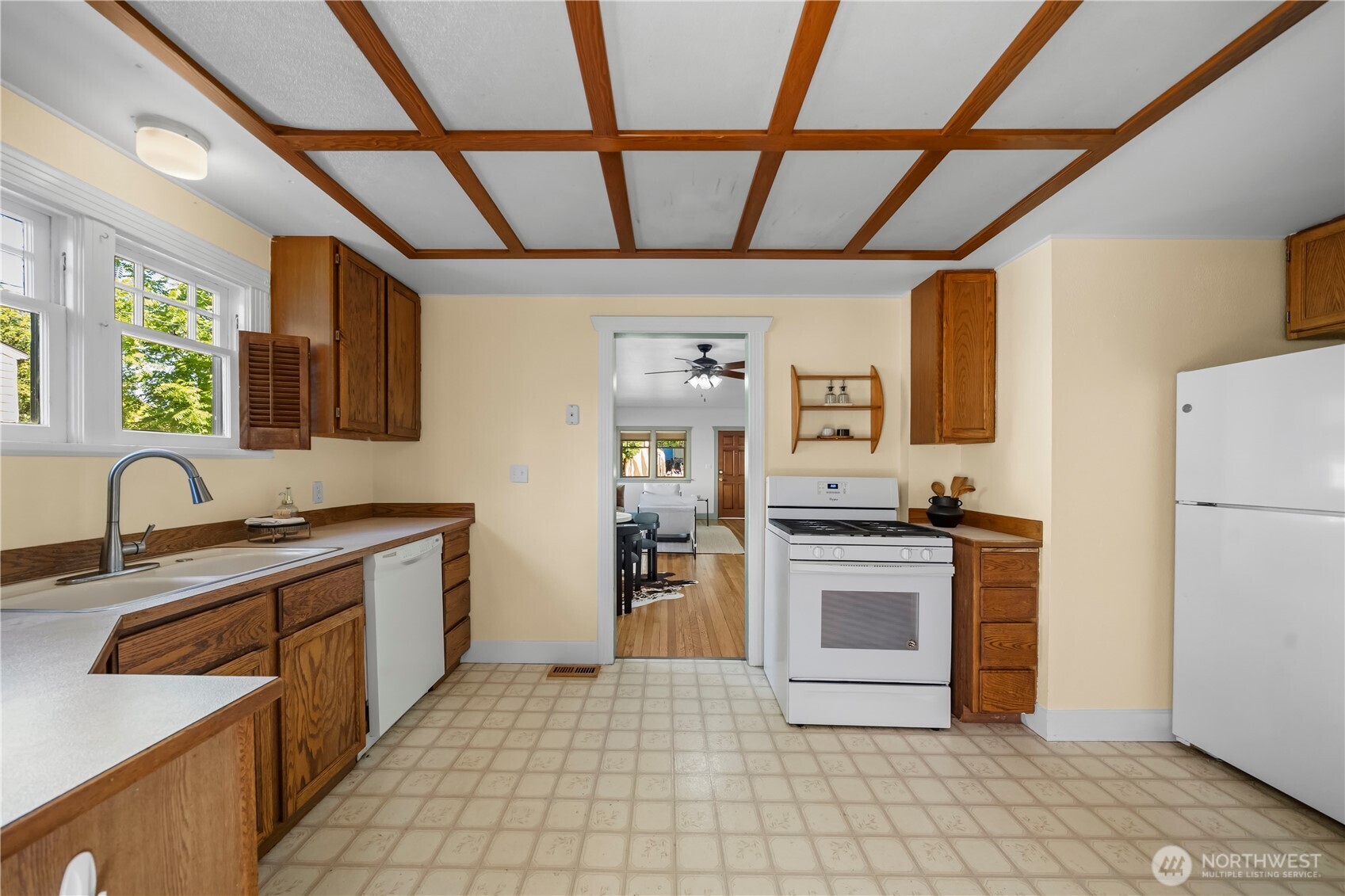917 Garrison Street Property Photo 13