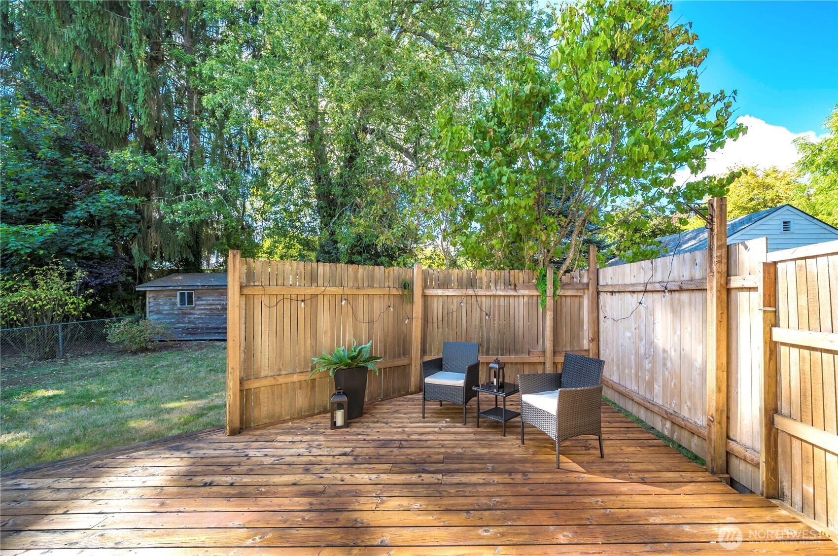 917 Garrison Street Property Photo 16