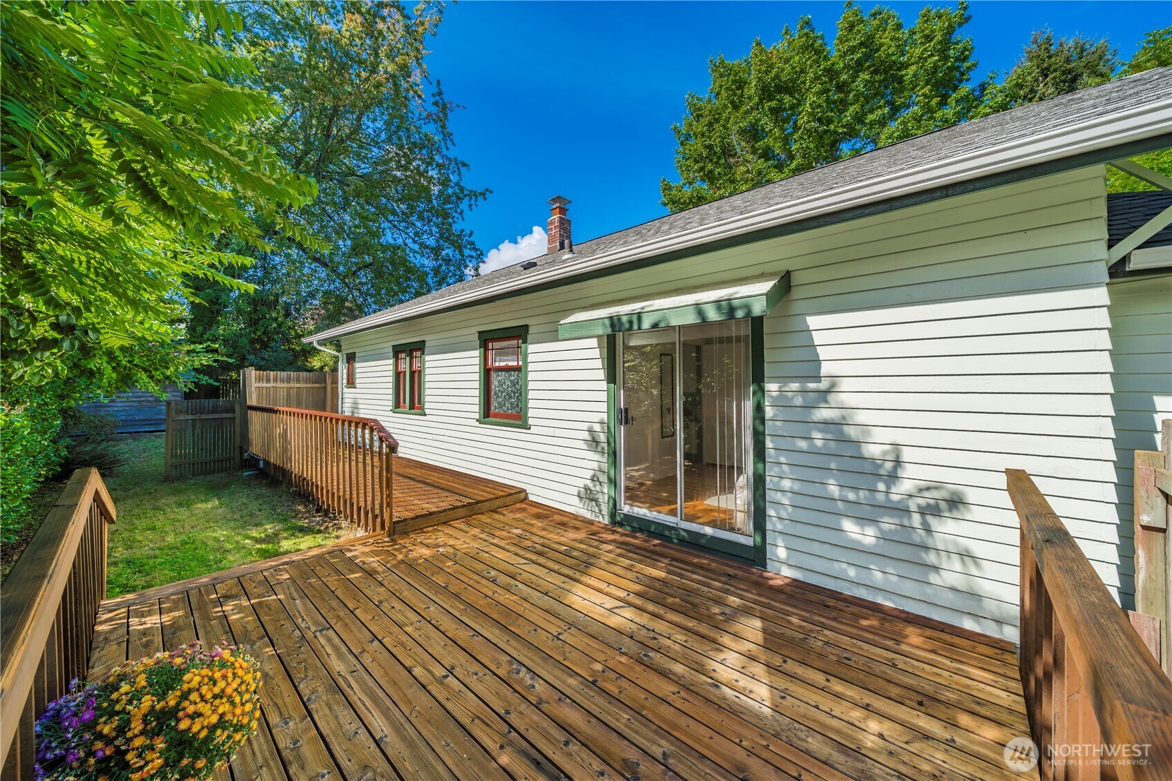 917 Garrison Street Property Photo 18