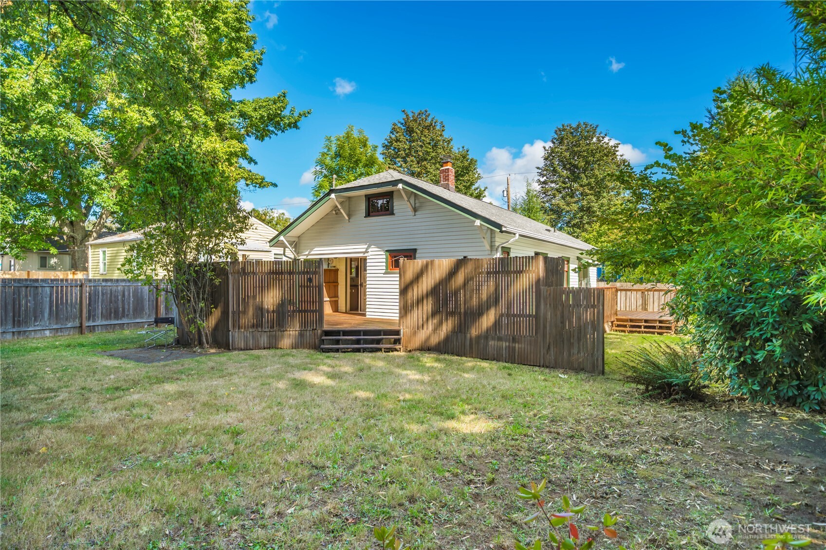 917 Garrison Street Property Photo 33