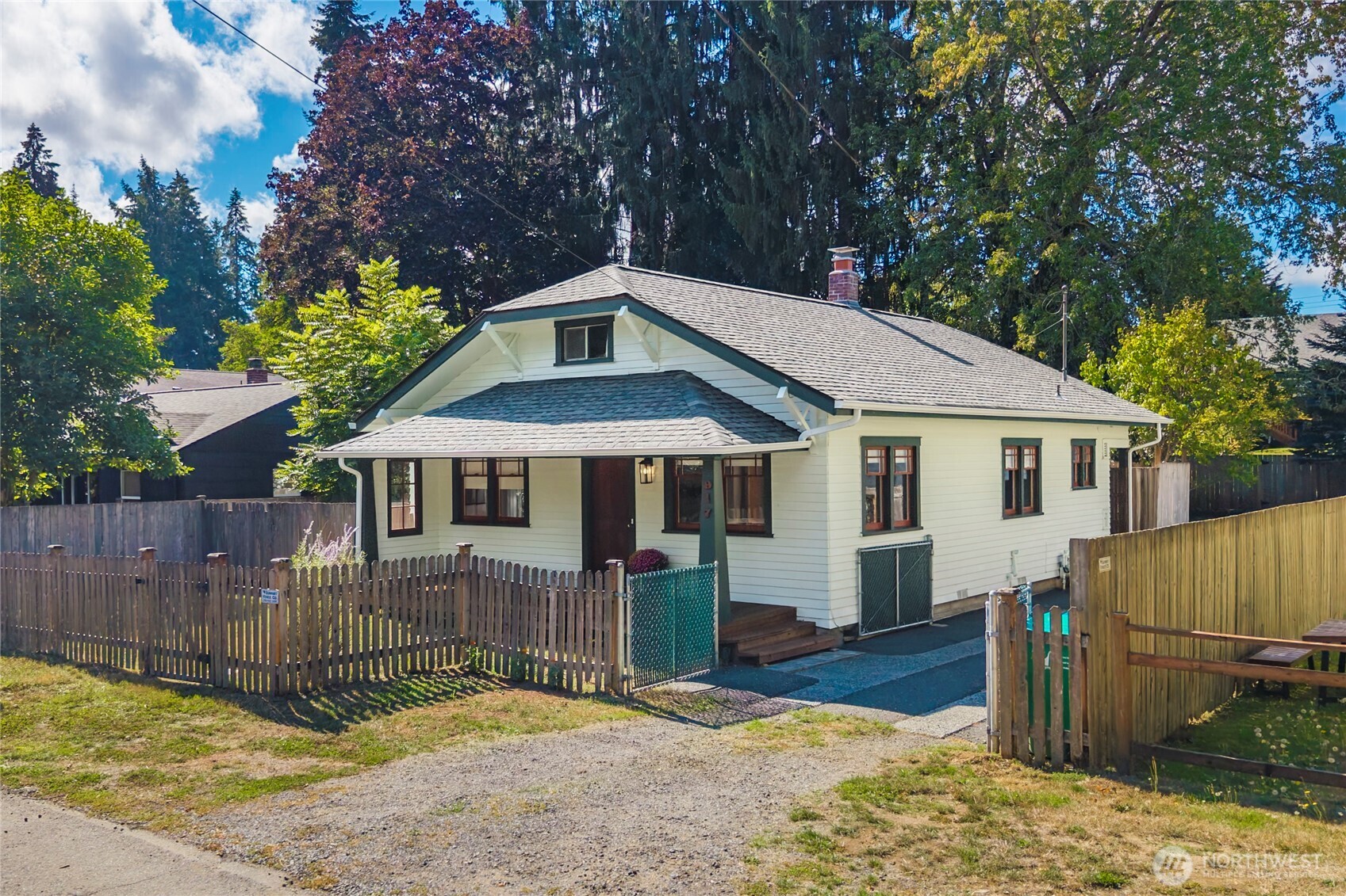 917 Garrison Street Property Photo 39