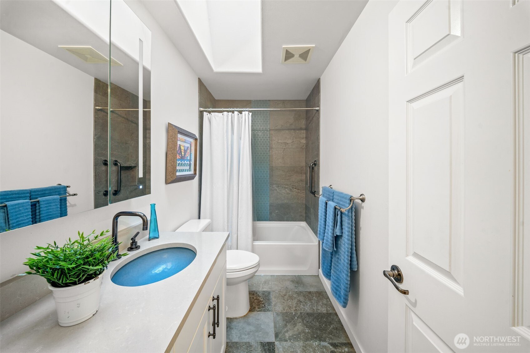 15906 Lindsay Road Property Photo 22