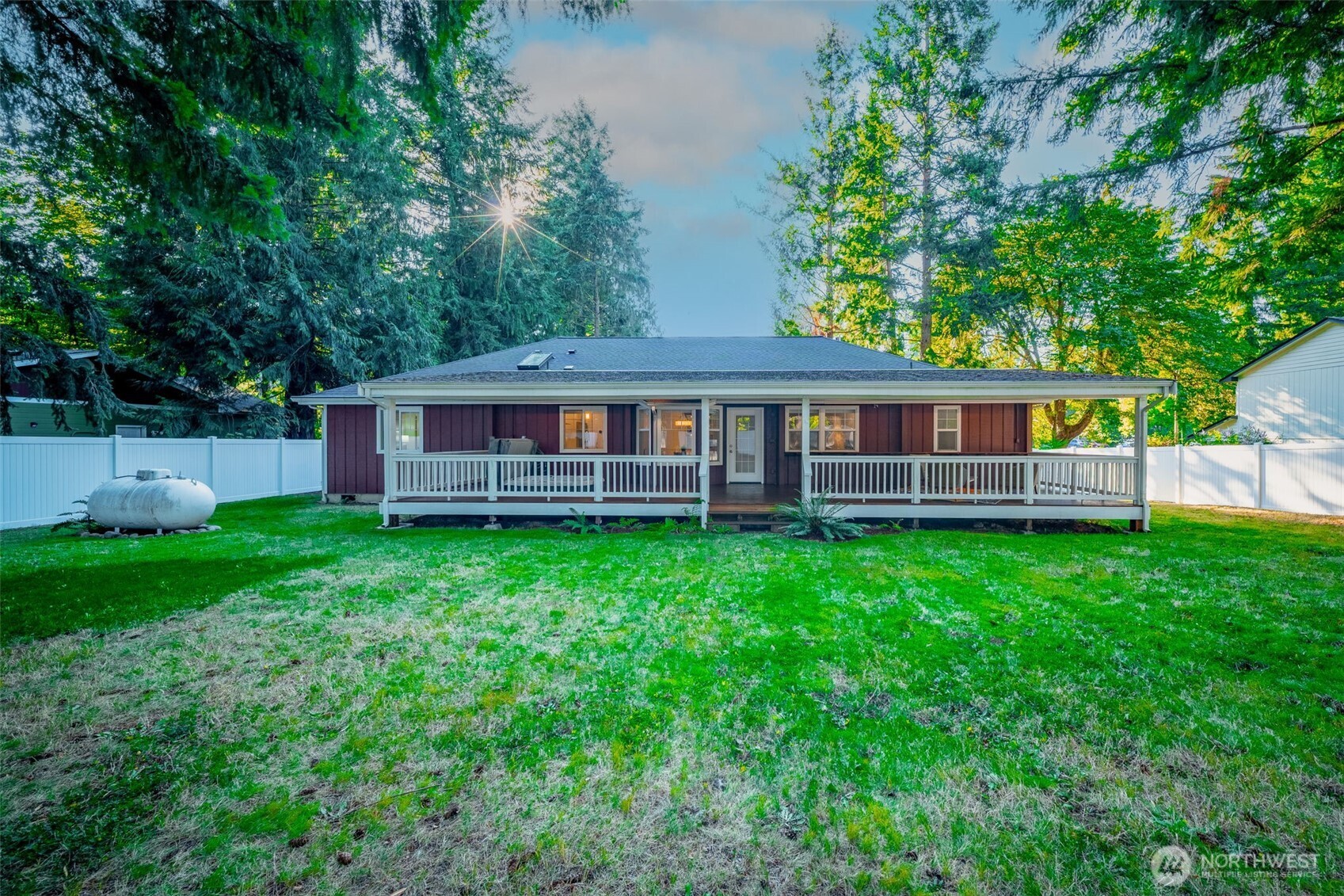 15906 Lindsay Road Property Photo 28
