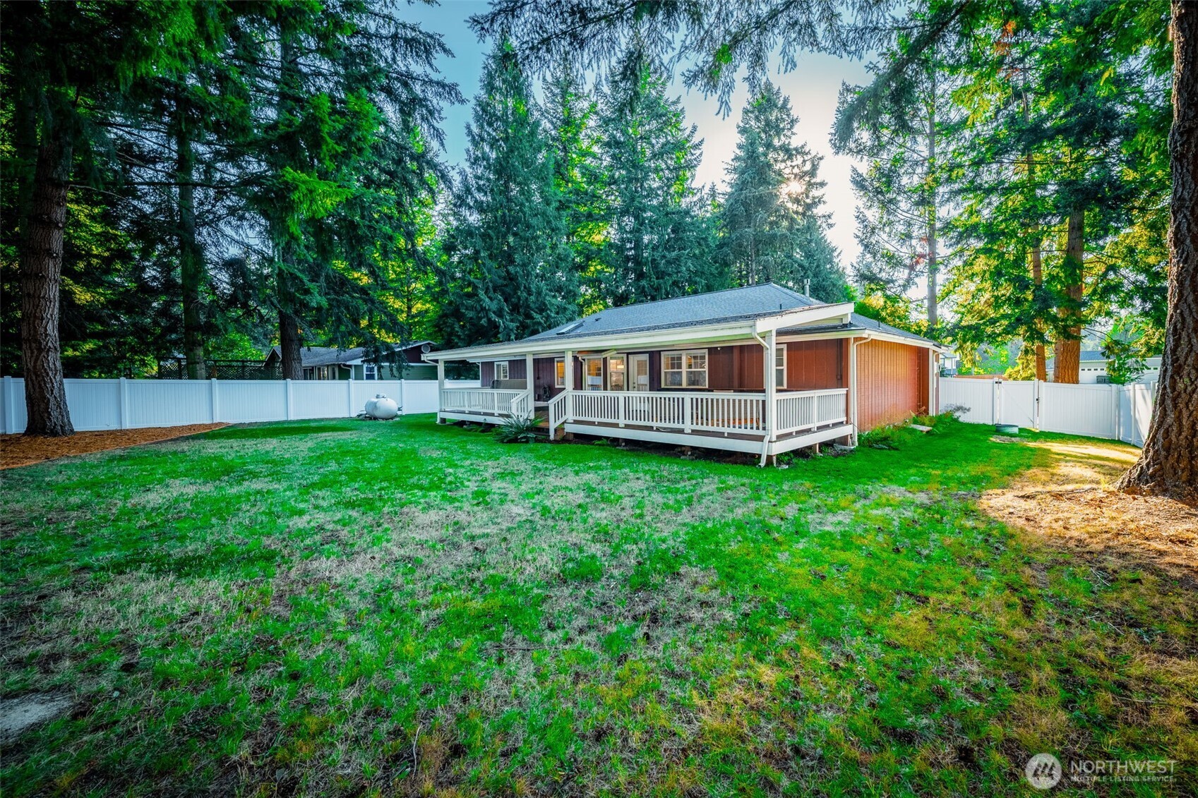 15906 Lindsay Road Property Photo 29