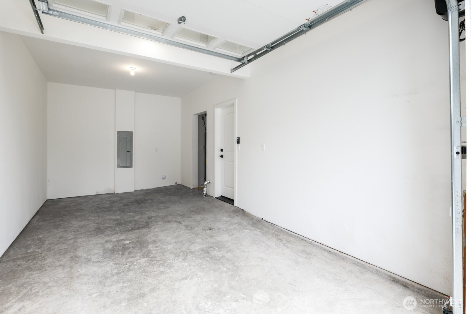 10727 28th Street A Property Photo 31