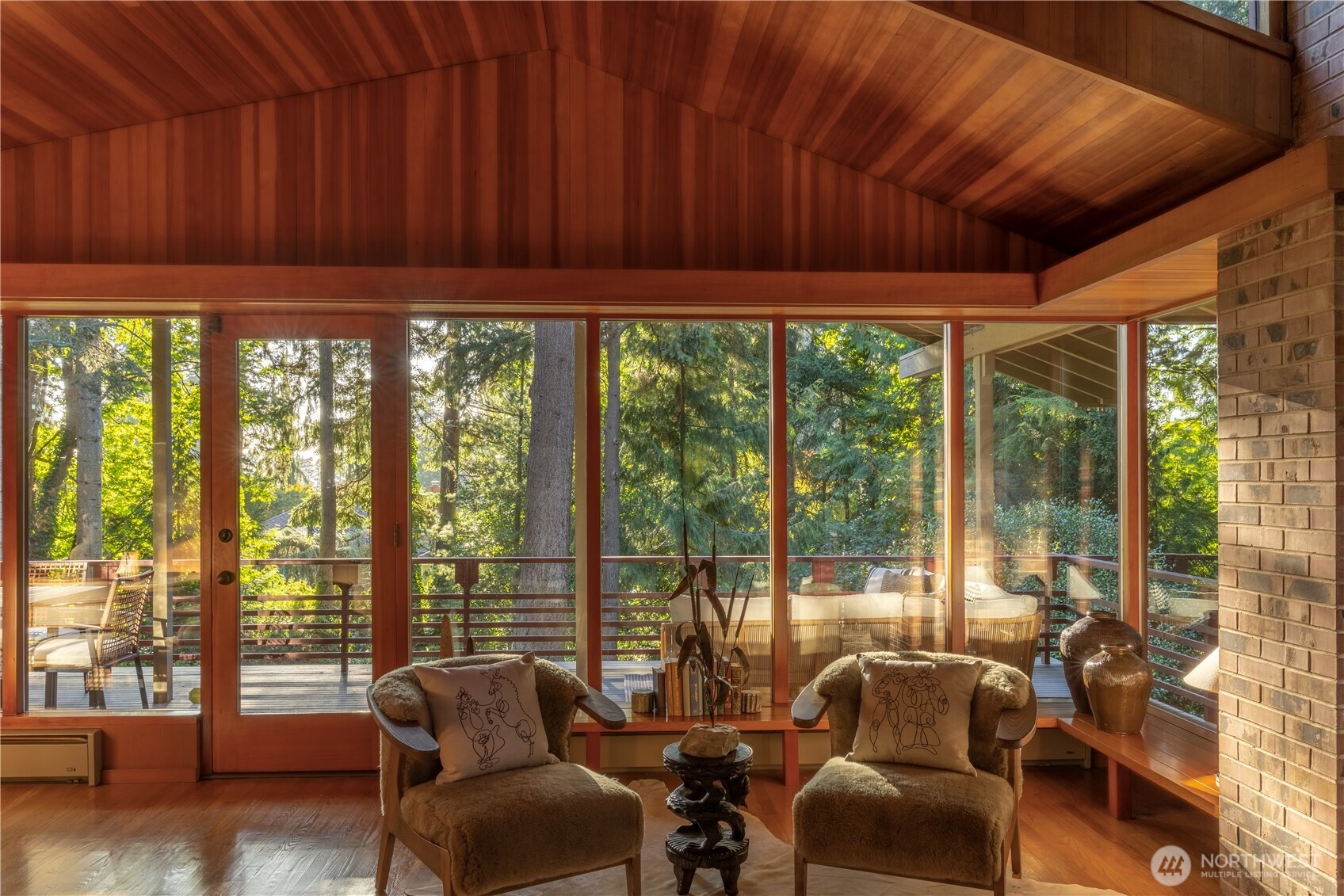 18710 88th Avenue Property Photo 9