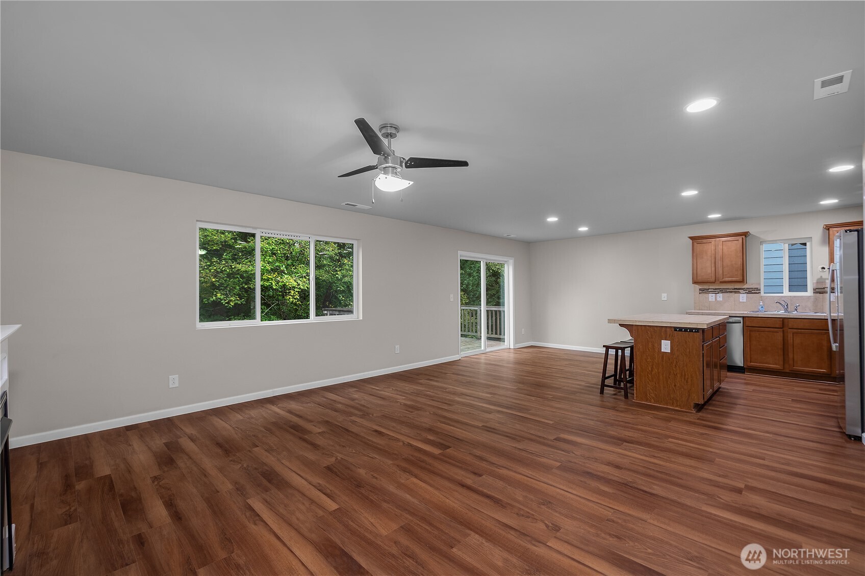 4648 Lambskin Street Property Photo 5
