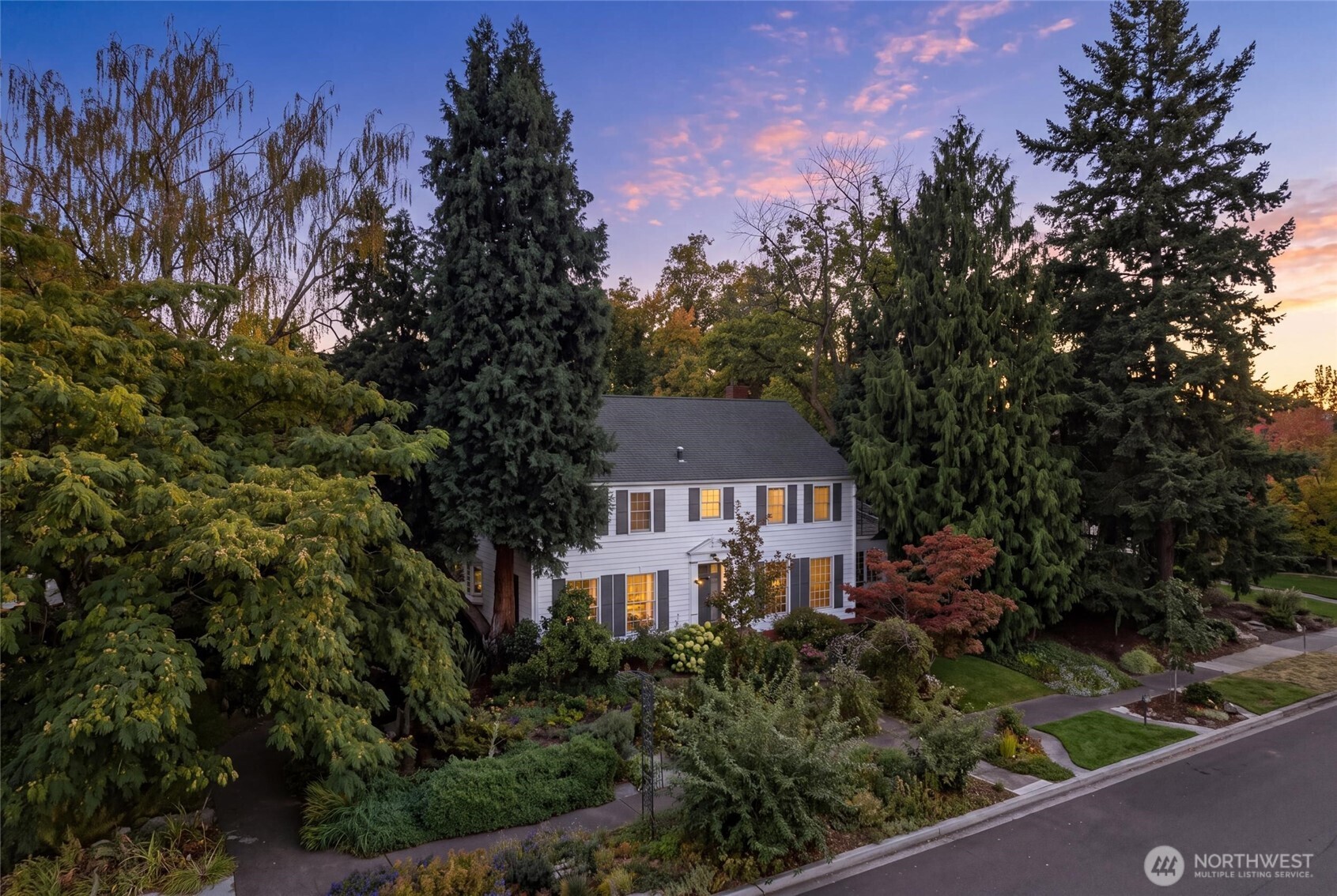 444 Washington Street Property Photo 1