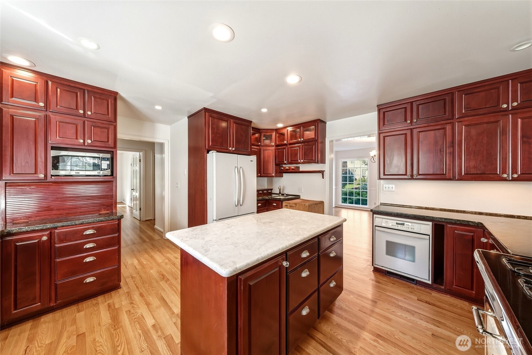 444 Washington Street Property Photo 11