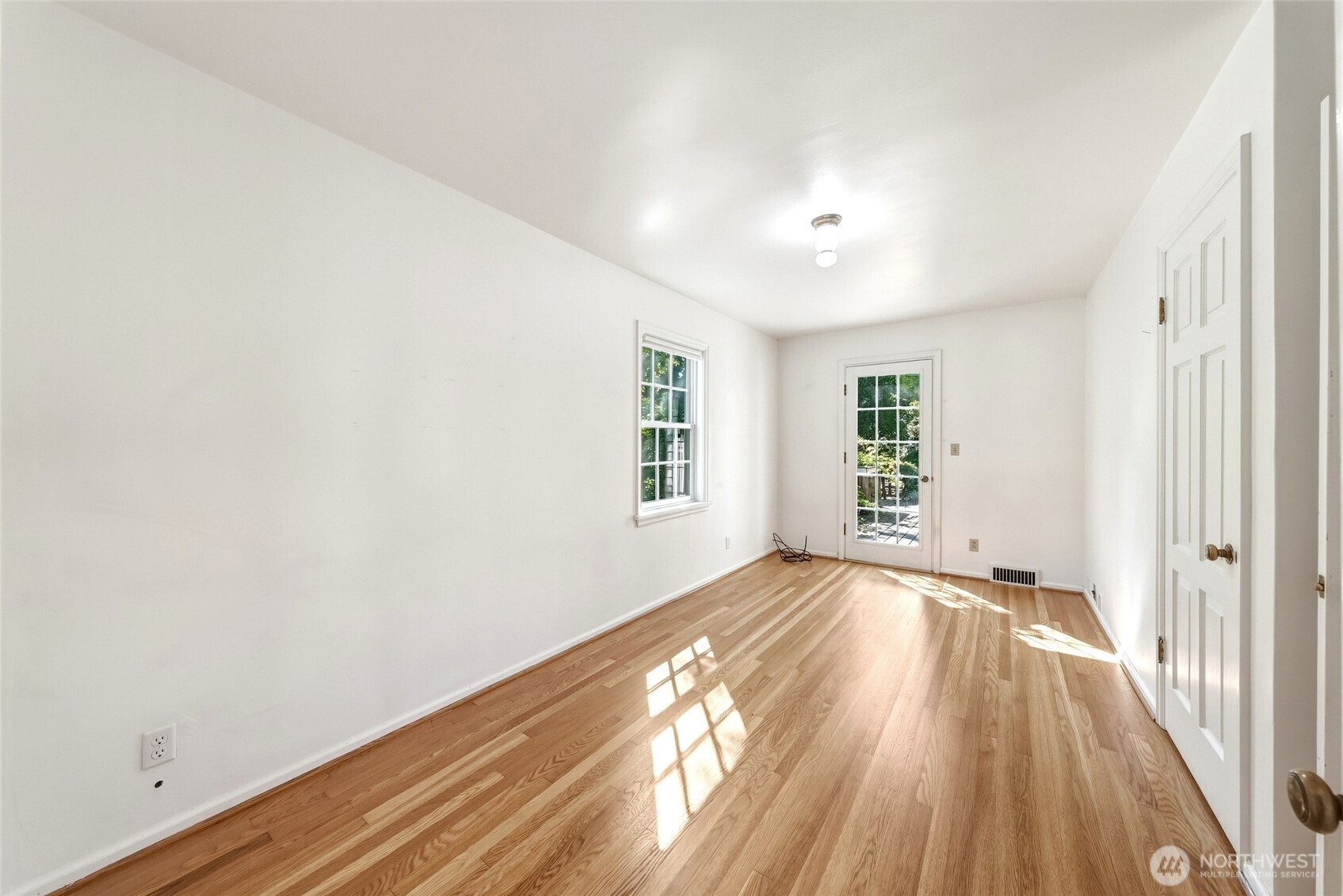 444 Washington Street Property Photo 12
