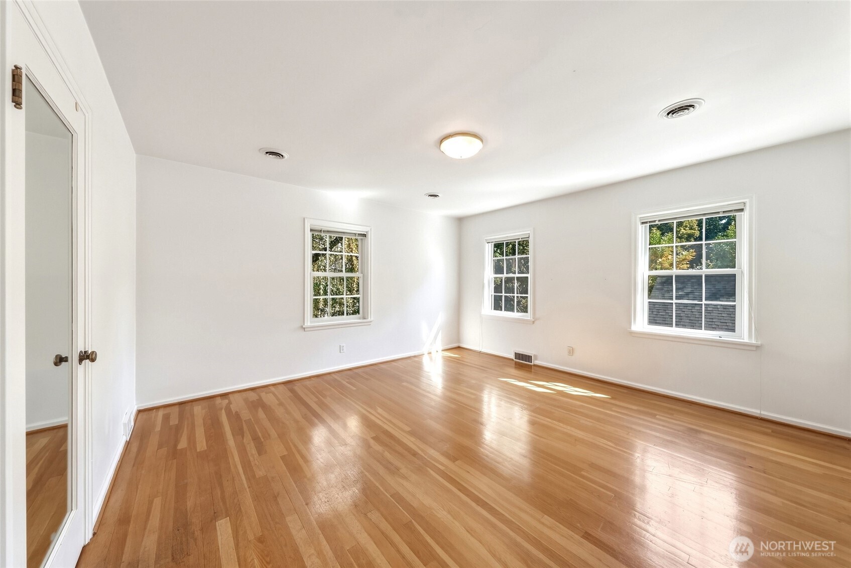 444 Washington Street Property Photo 14