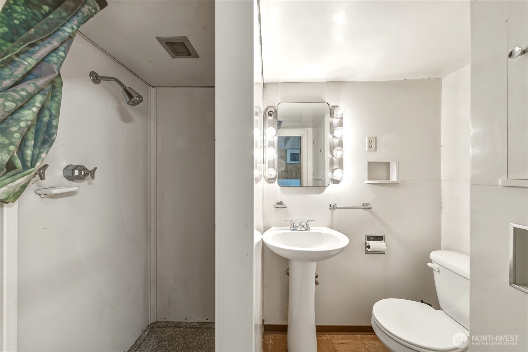 444 Washington Street Property Photo 29