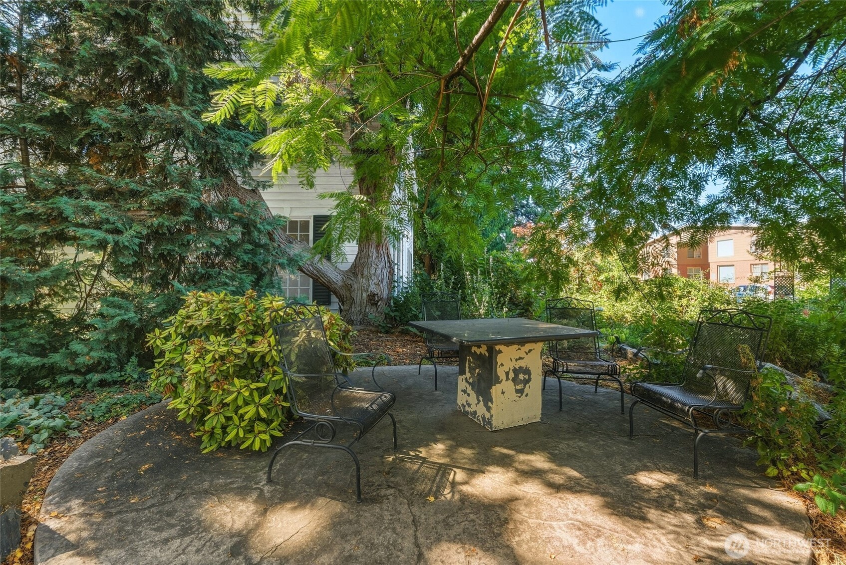 444 Washington Street Property Photo 33