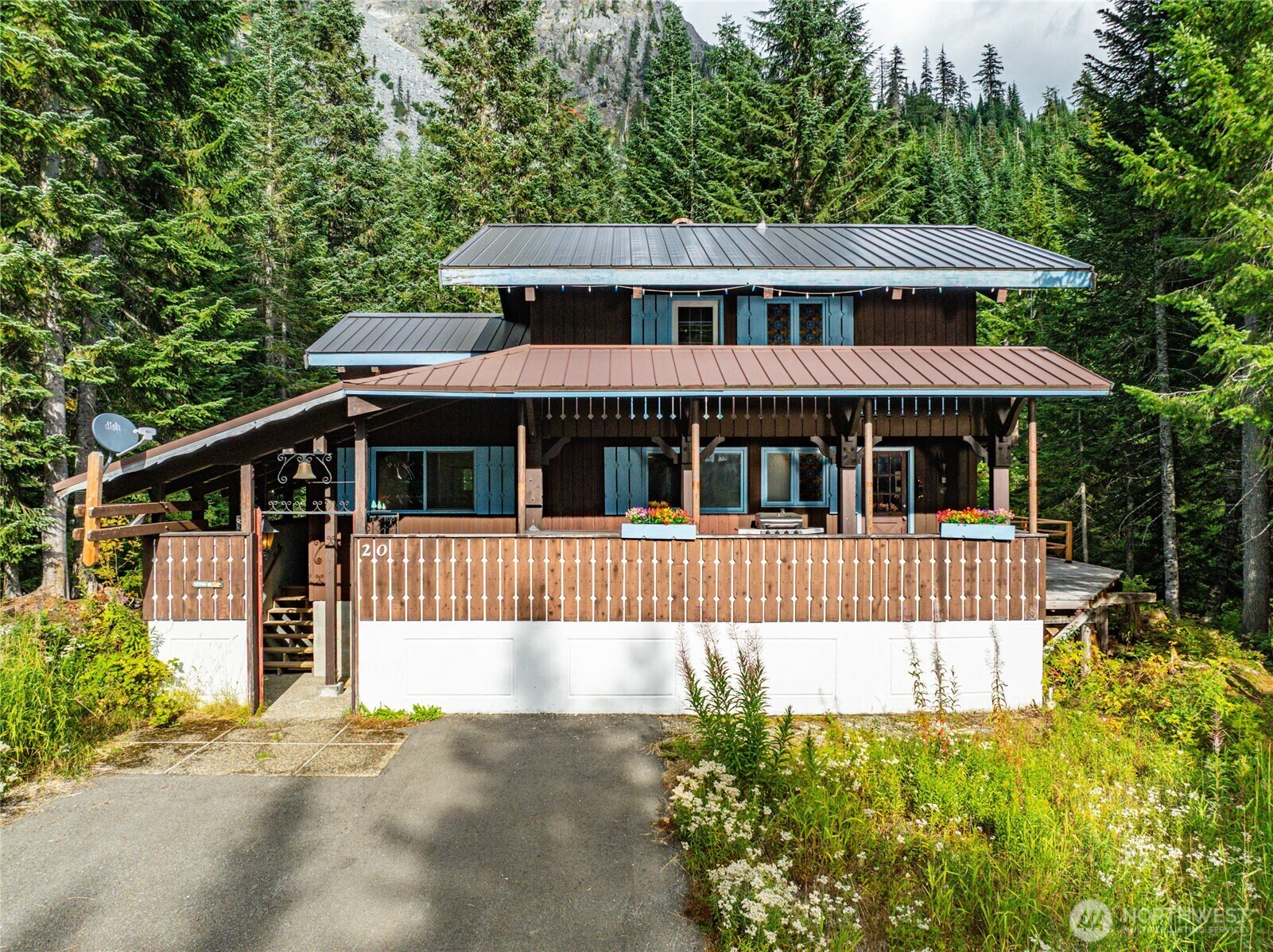 20 Alpental Strasse Street Property Photo 24
