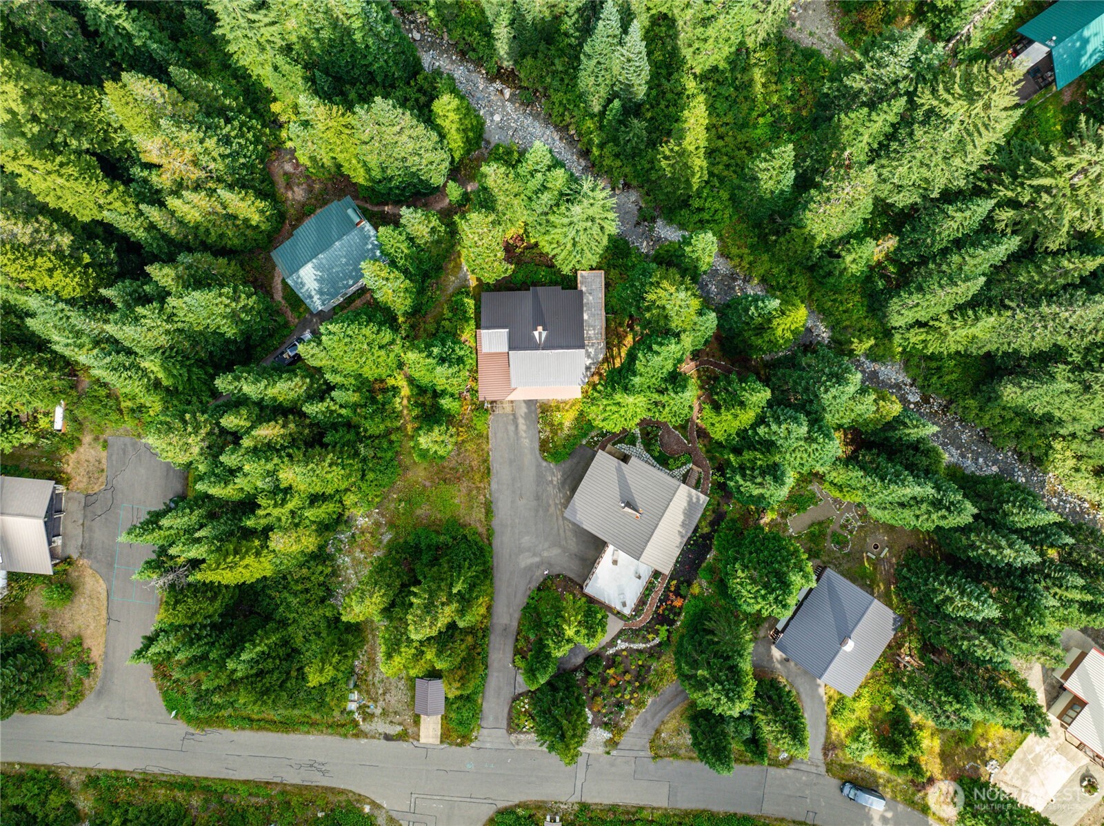20 Alpental Strasse Street Property Photo 30