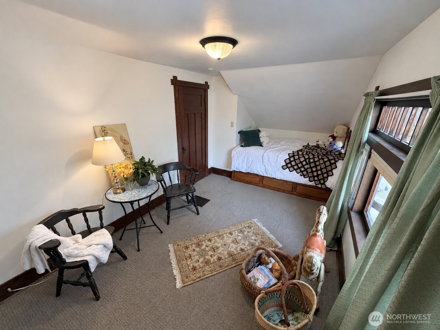 525 N Iron Street Property Photo 15