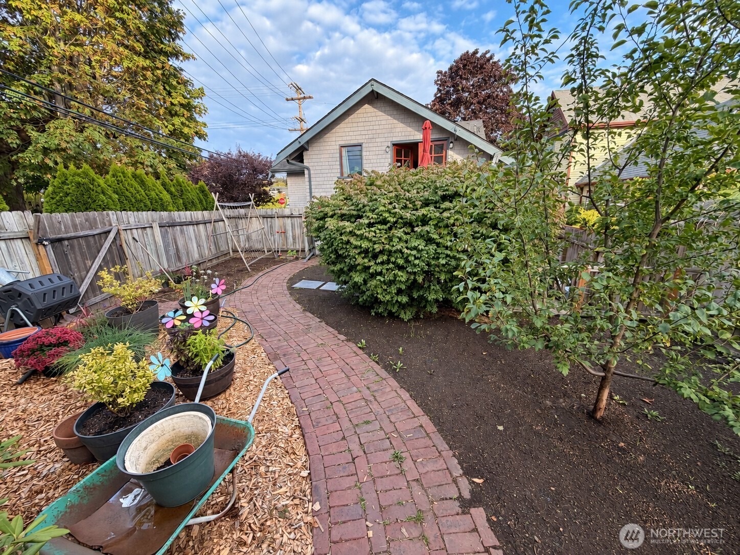 525 N Iron Street Property Photo 21