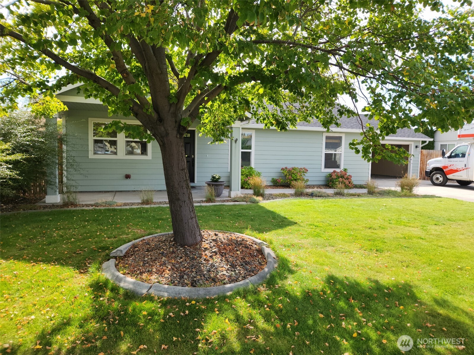5149 Pinehurst Street Property Photo 2