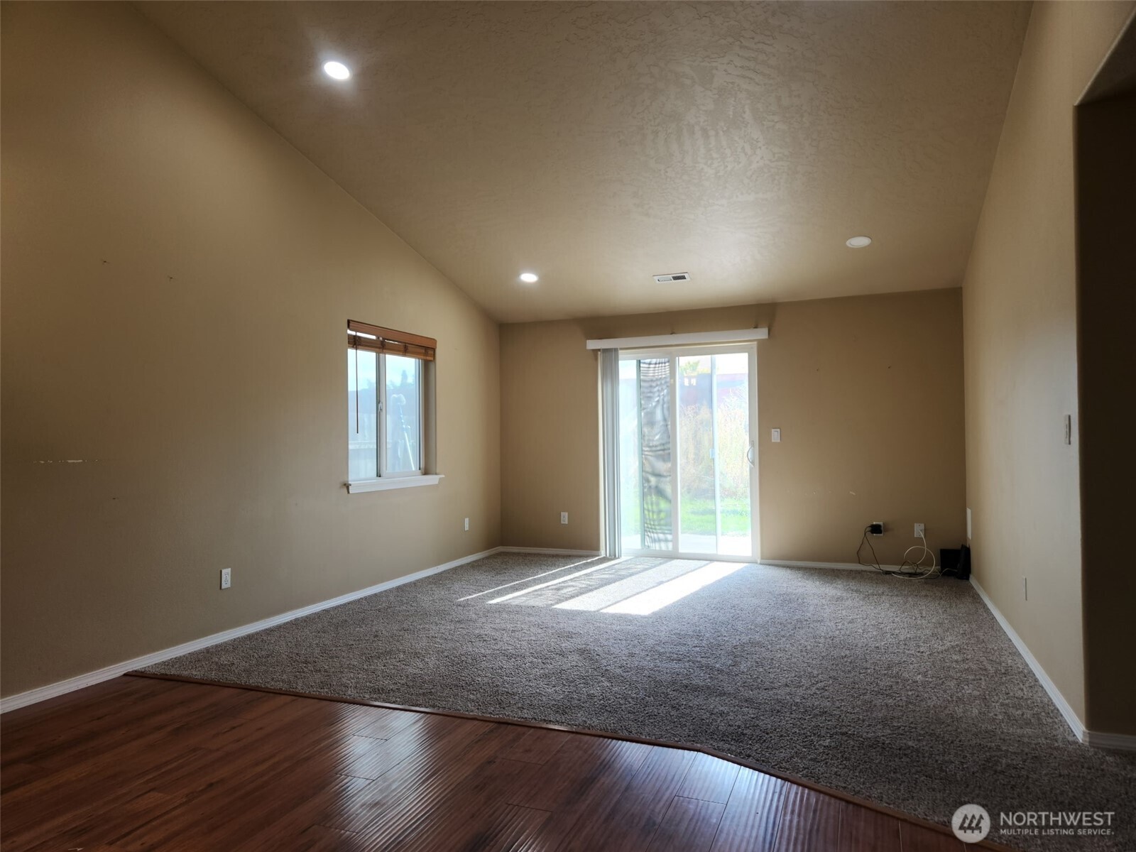 5149 Pinehurst Street Property Photo 4