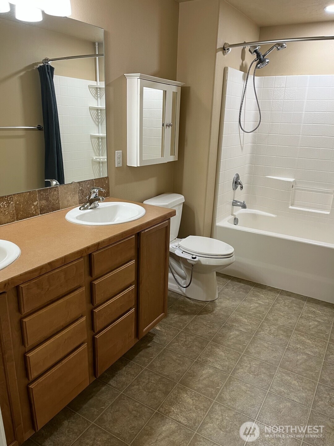 5149 Pinehurst Street Property Photo 18
