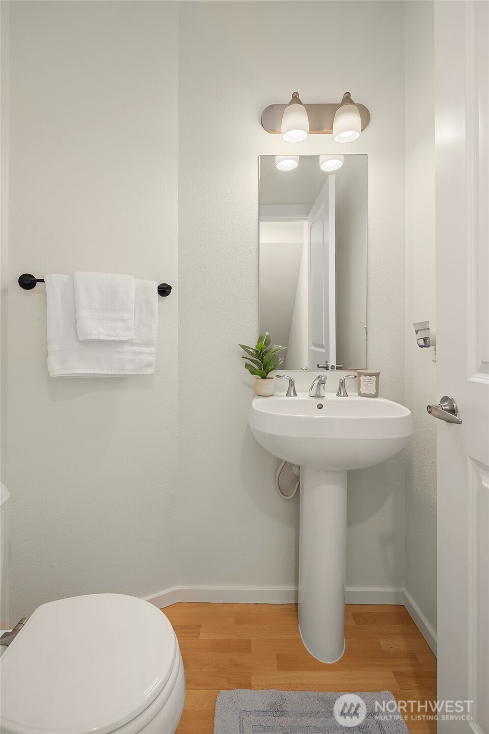 377 Nw Pebble Lane Property Photo 8