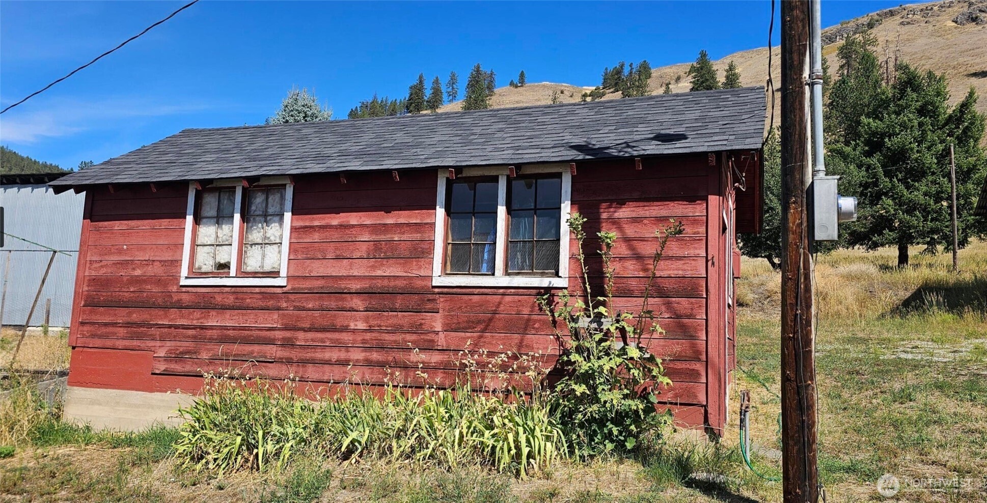 792 Hwy 395 A Property Photo 34
