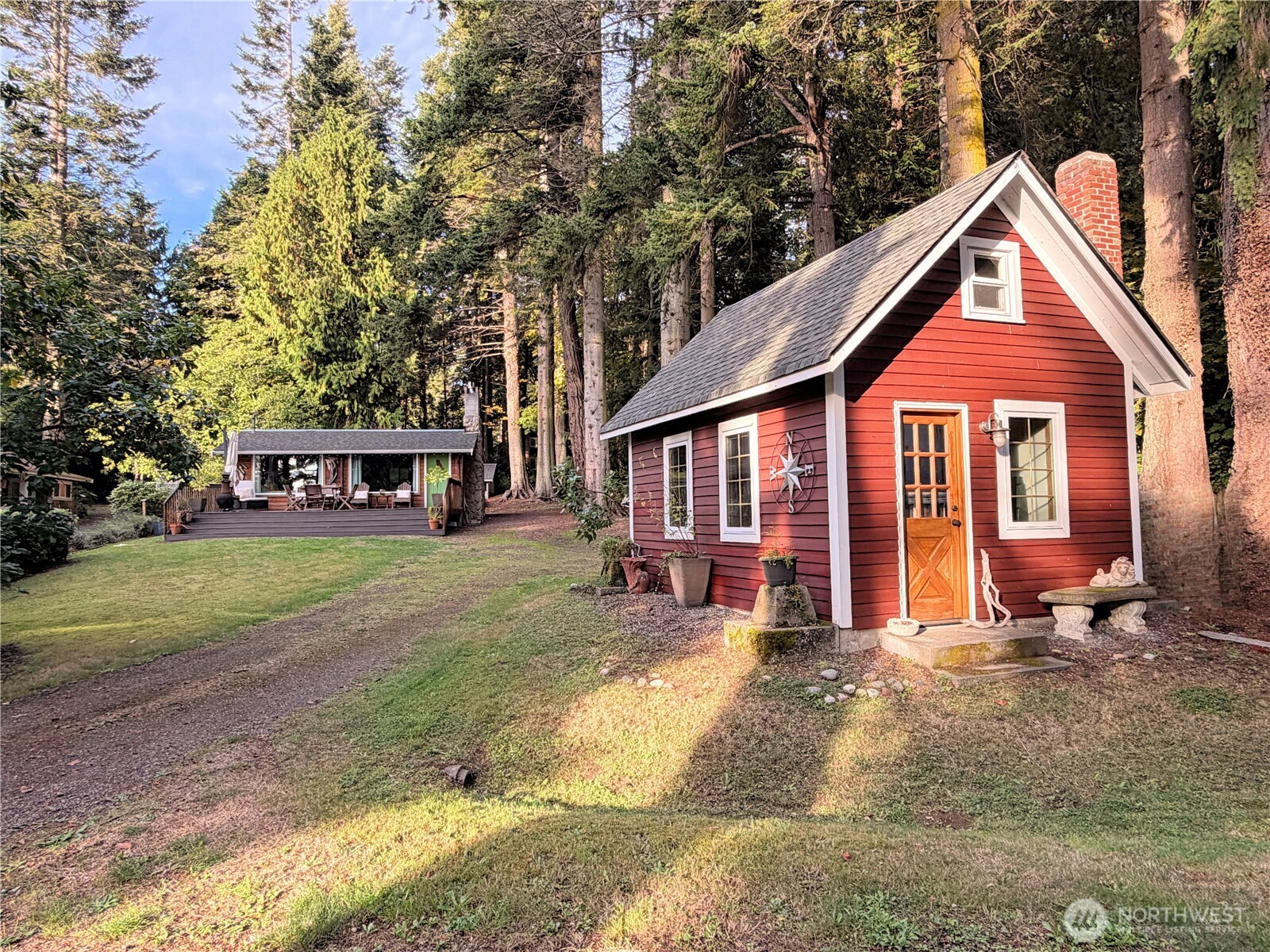 3319 Walnut Court Property Photo 1