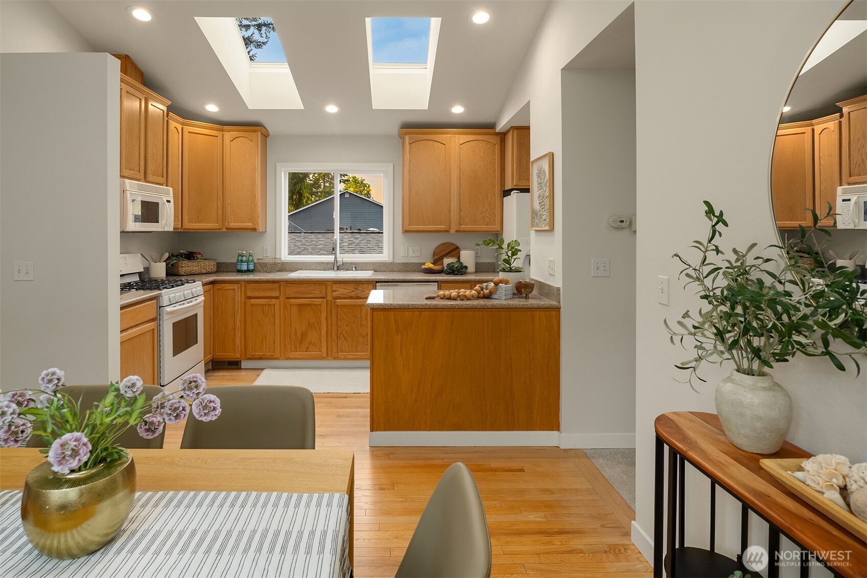 14032 Wayne Place Property Photo 6