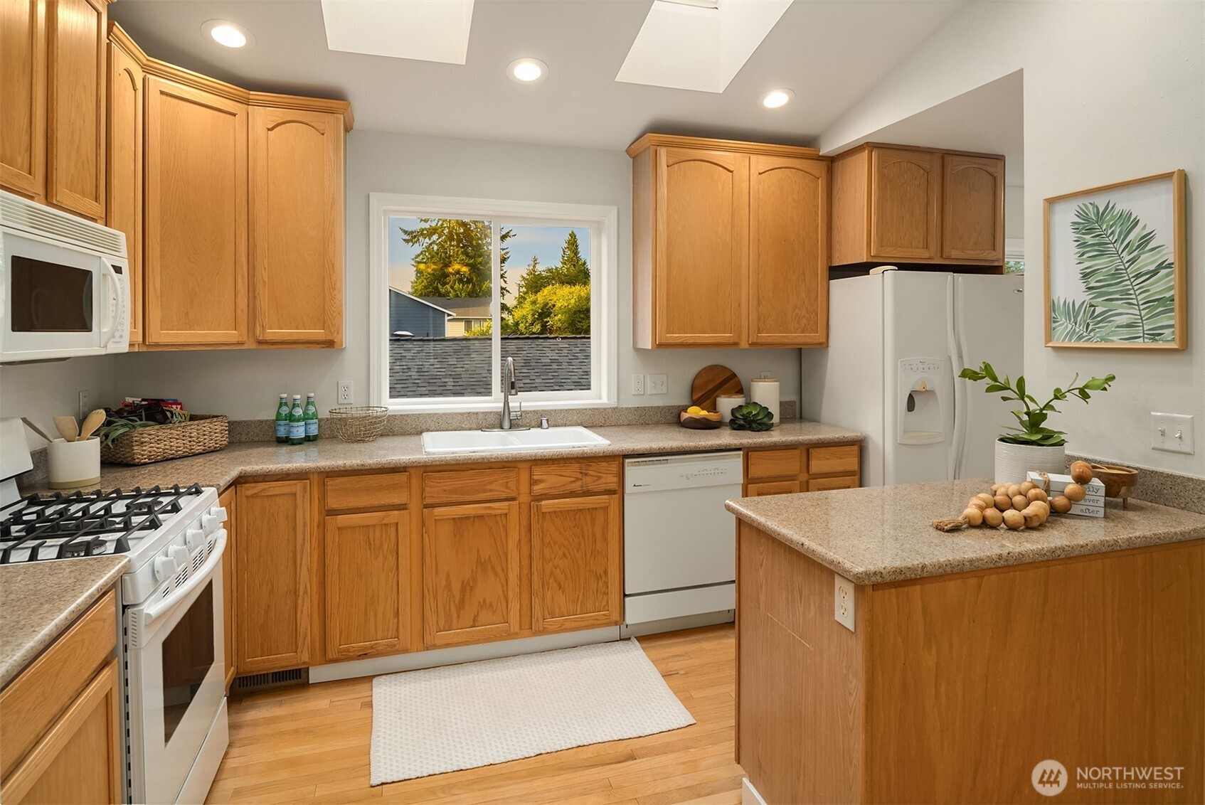 14032 Wayne Place Property Photo 7