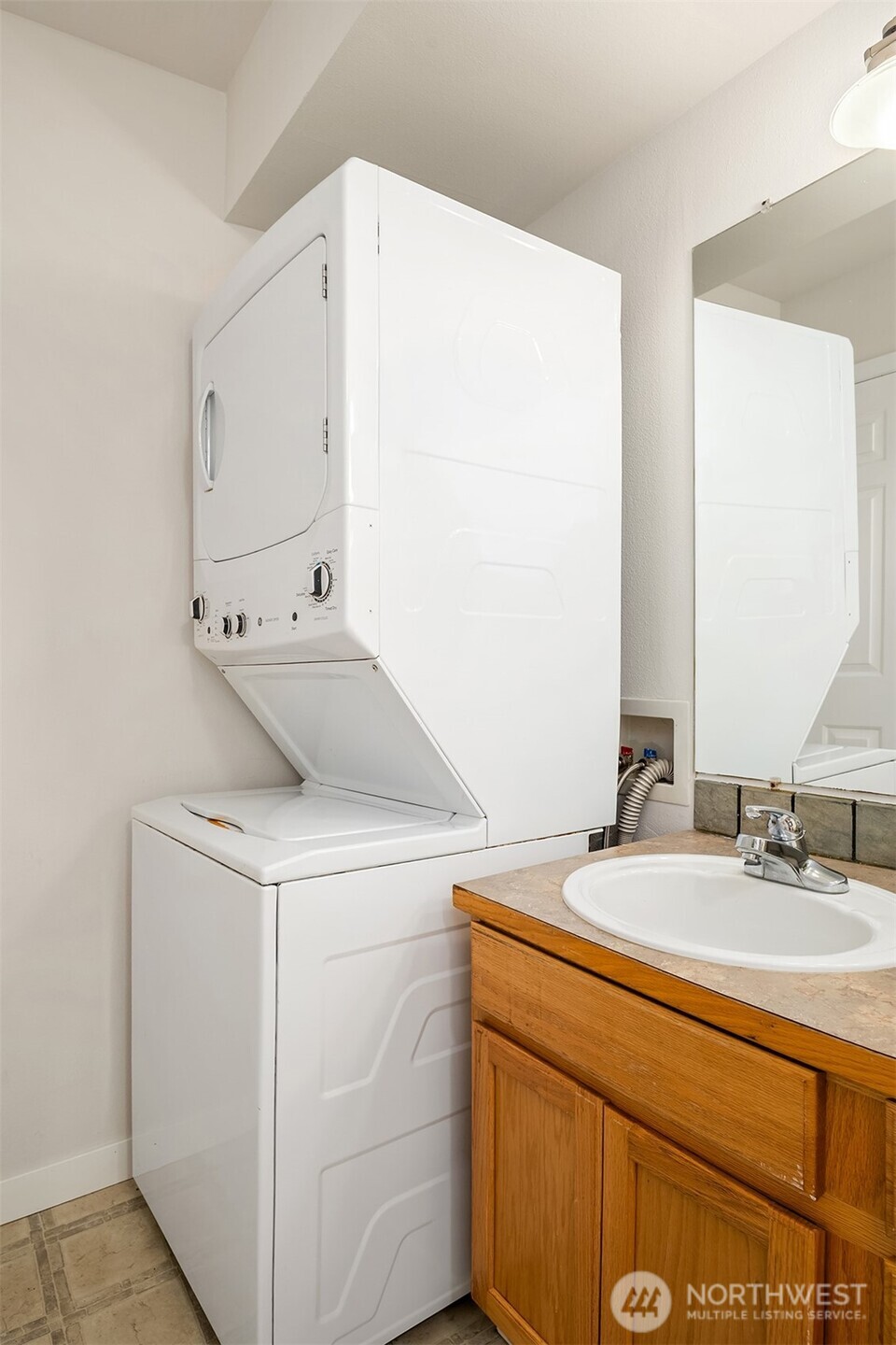 14032 Wayne Place Property Photo 19