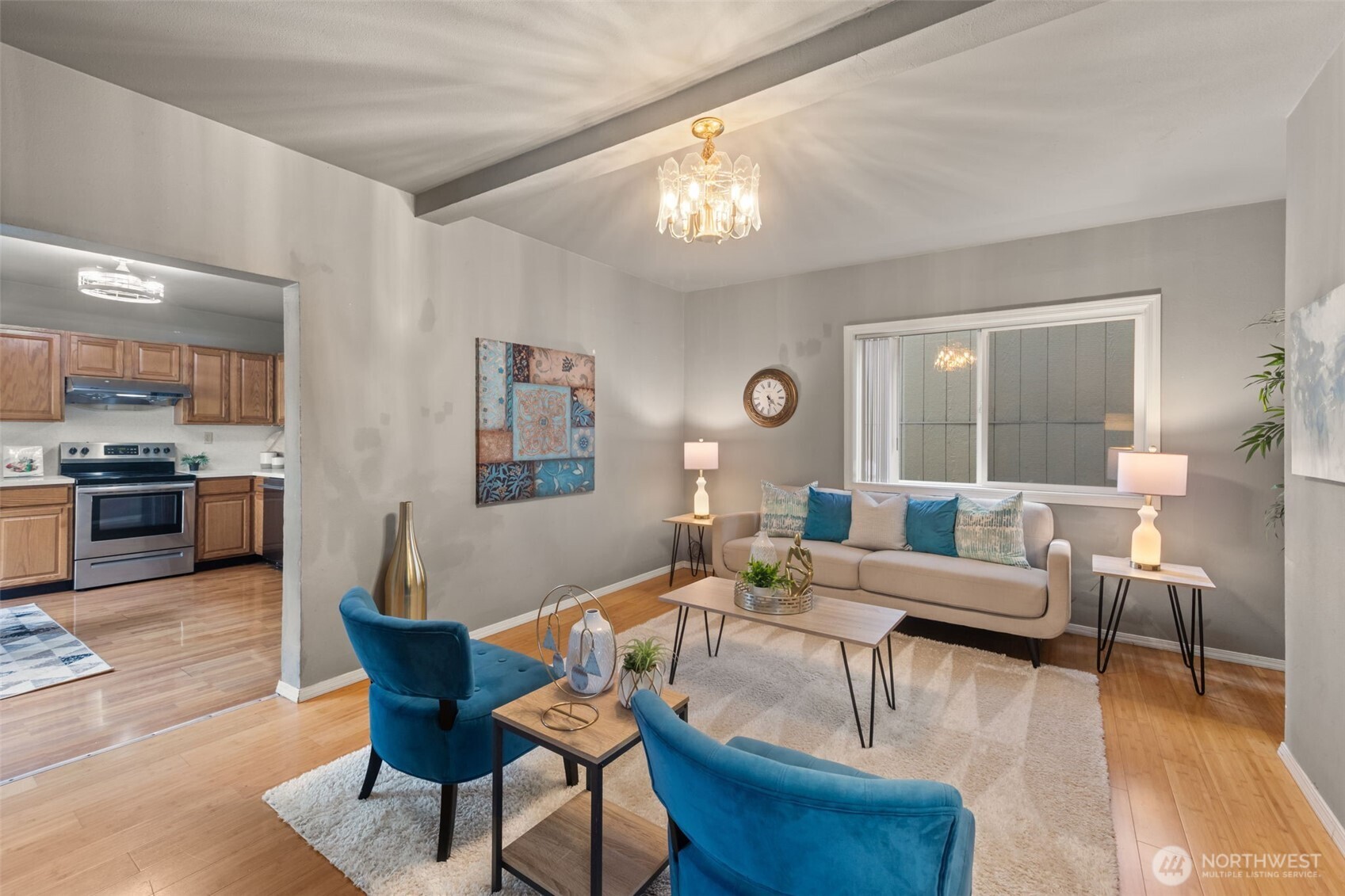 1512 21st Avenue Property Photo 2