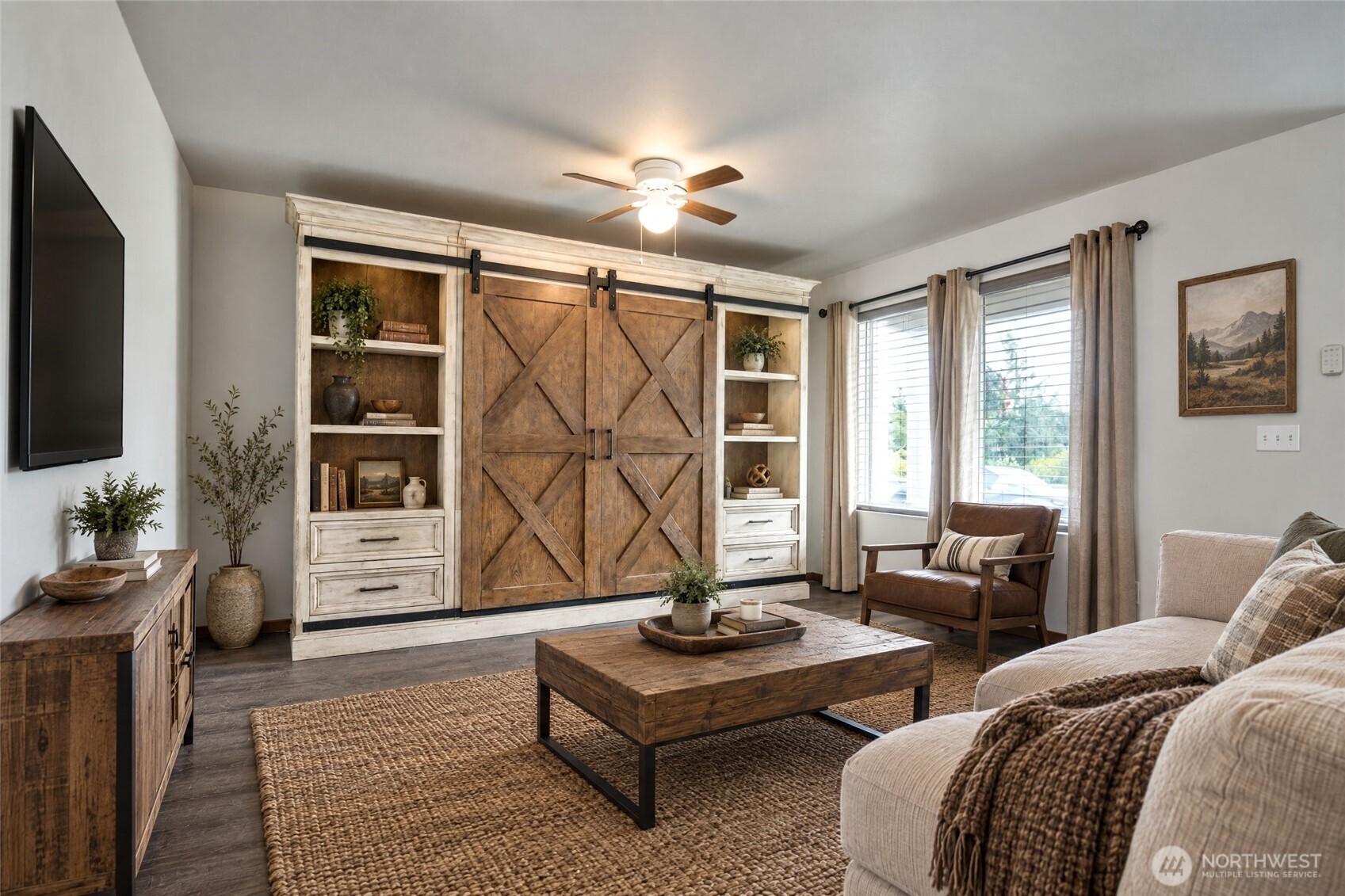 308 Middleton Court Property Photo 4