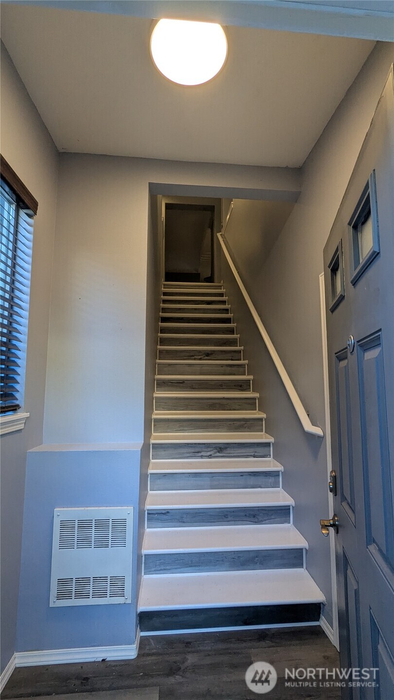 2801 143rd Street D Property Photo 4