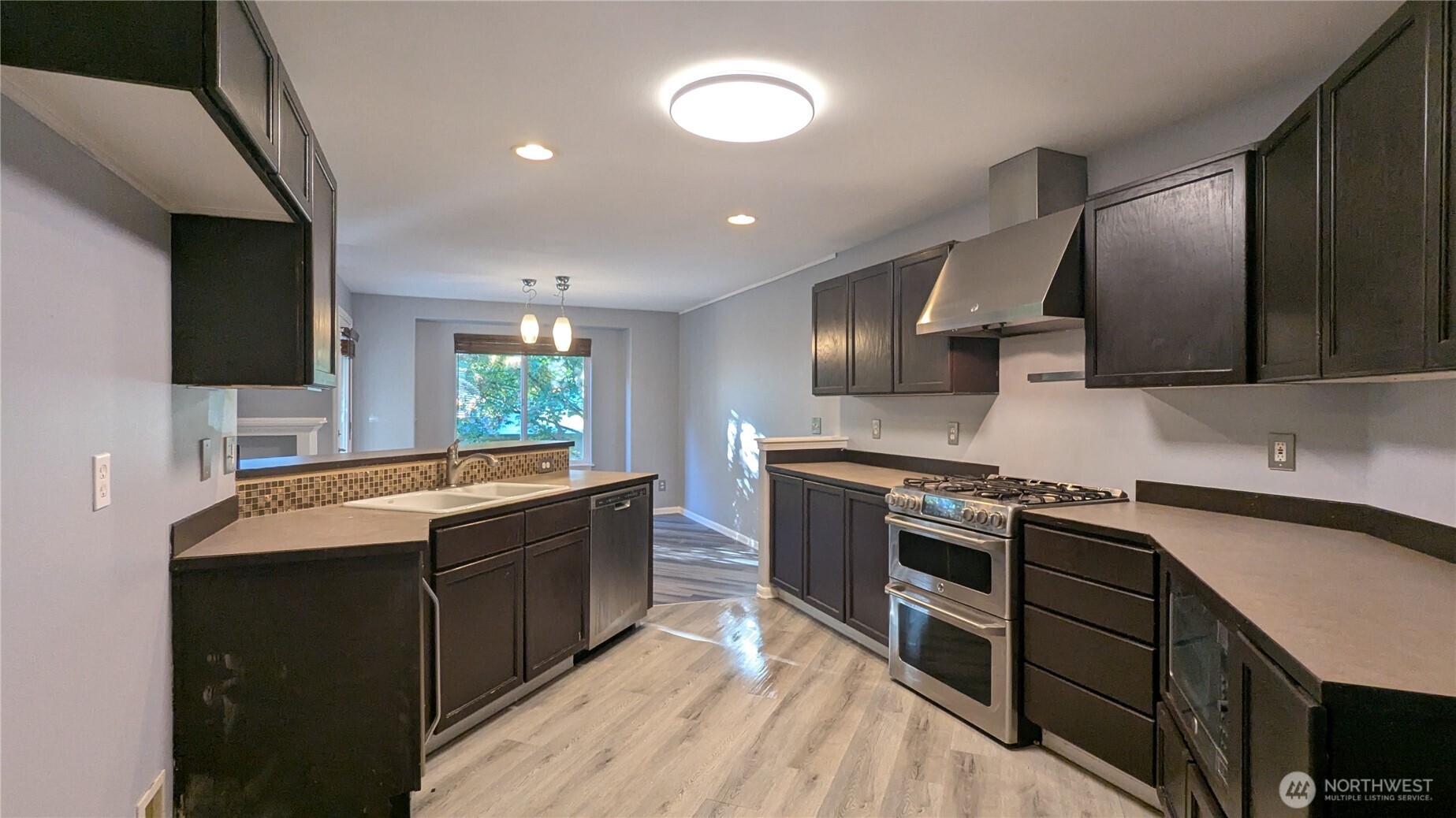 2801 143rd Street D Property Photo 7