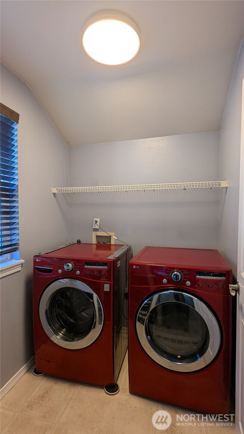 2801 143rd Street D Property Photo 20
